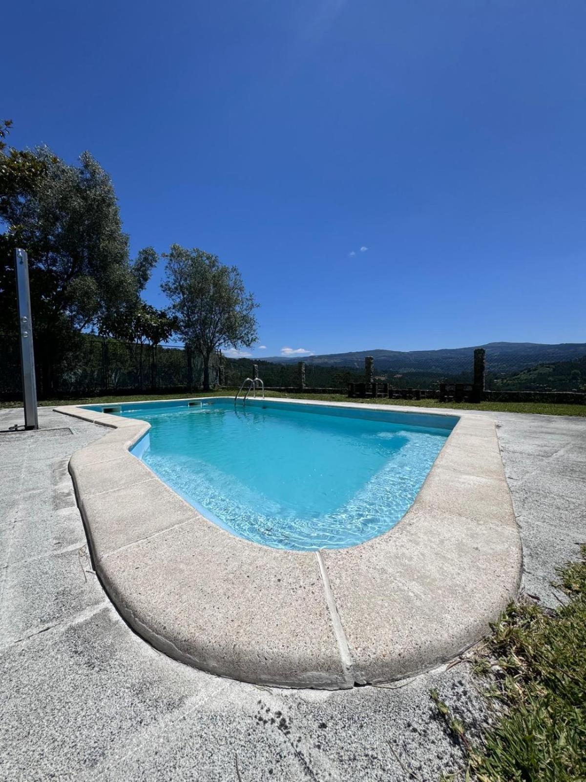 Casa 2 habitaciones con piscina y cenador al aire libre Pontevedra Exterior foto